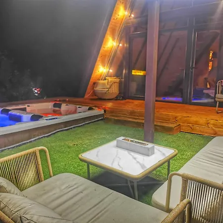 Mountain Yin&yang Vila Ledinci