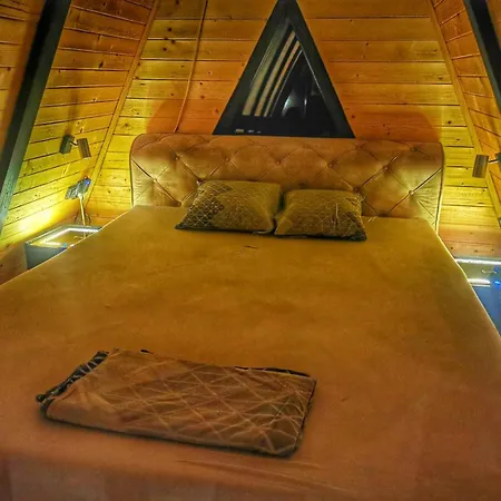 Mountain Yin&yang Ledinci