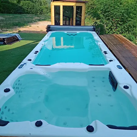 Mountain Yin&yang Vila Ledinci