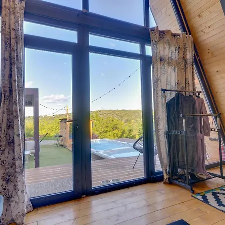 Mountain Yin&yang Villa Ledinci