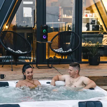 Mountain Yin&yang Ledinci