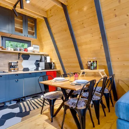 Mountain Yin&yang Vila